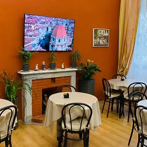 https://piccolo-florence.it-tuscanyhotel.com