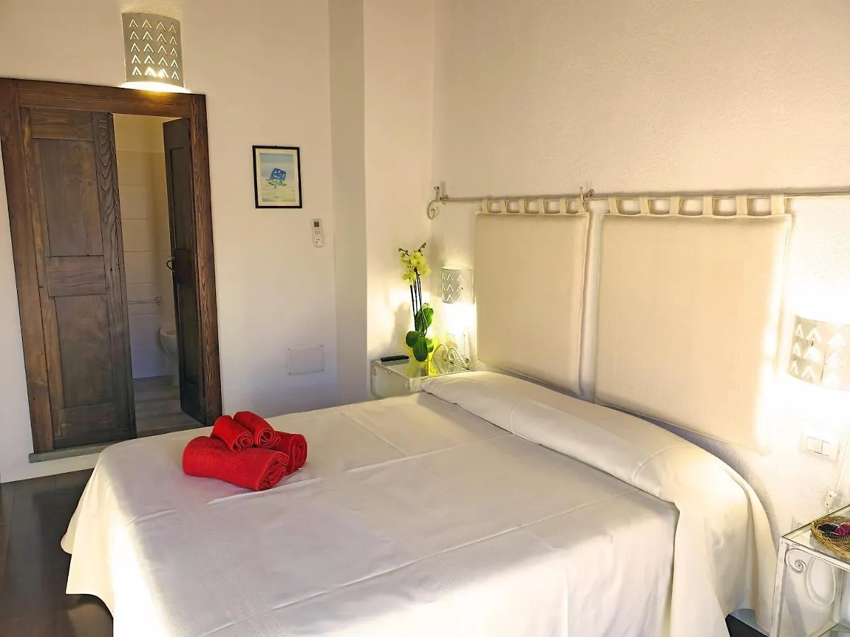 The Templars Guesthouse Santu Lussurgiu Bed & Breakfast